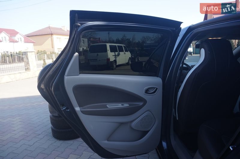 Хэтчбек Renault Zoe 2018 в Самборе