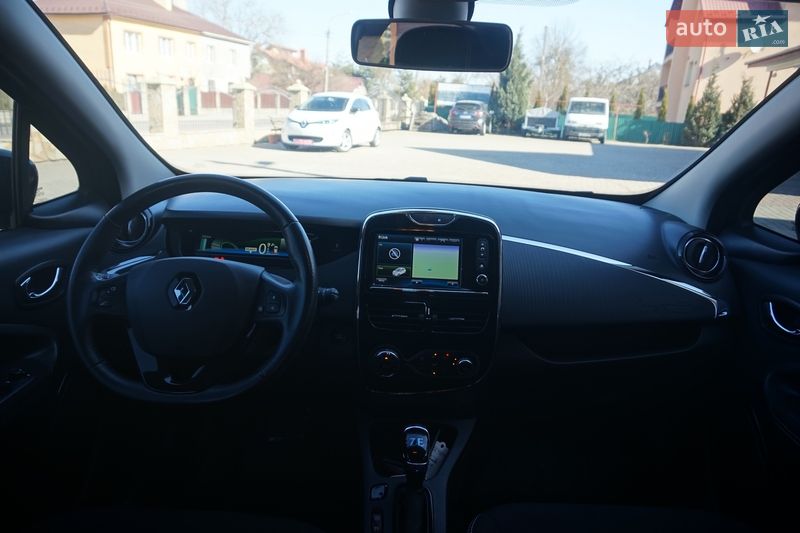 Хэтчбек Renault Zoe 2018 в Самборе