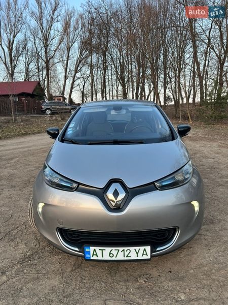 Хэтчбек Renault Zoe 2015 в Ивано-Франковске