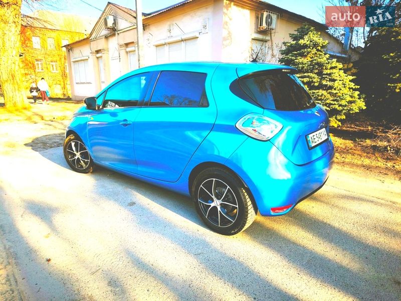 Хэтчбек Renault Zoe 2016 в Днепре