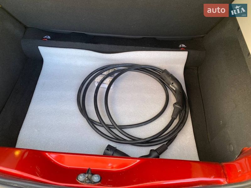 Хэтчбек Renault Zoe 2020 в Львове