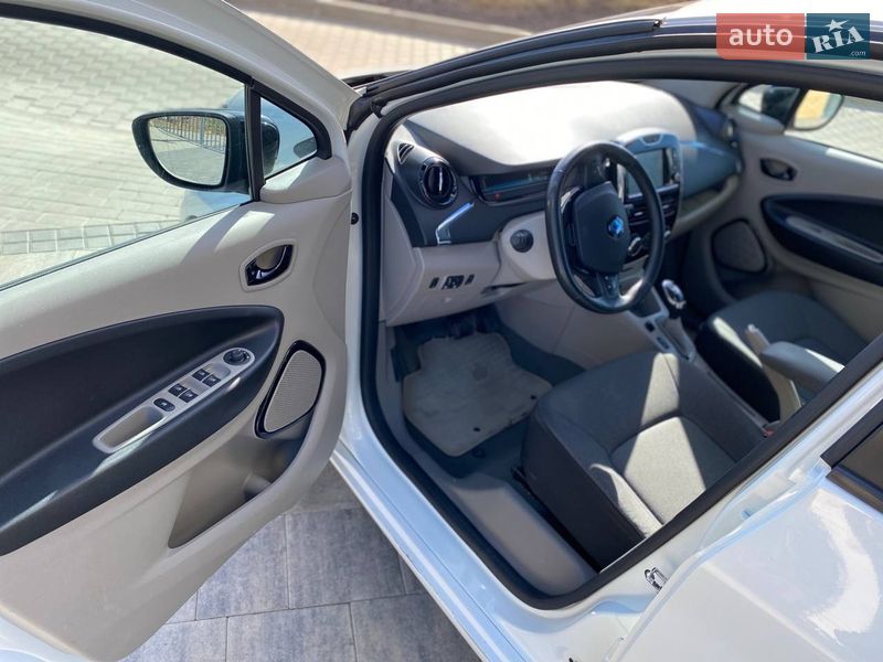 Хэтчбек Renault Zoe 2015 в Кропивницком