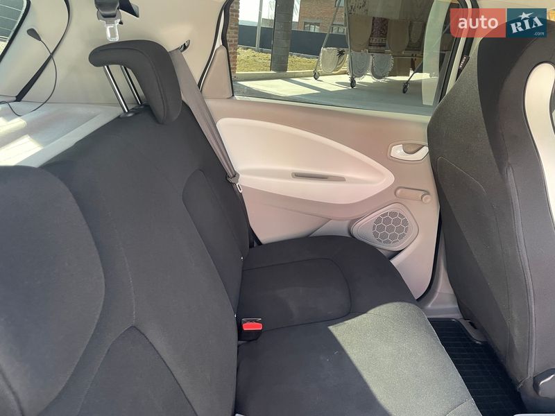 Хэтчбек Renault Zoe 2016 в Львове