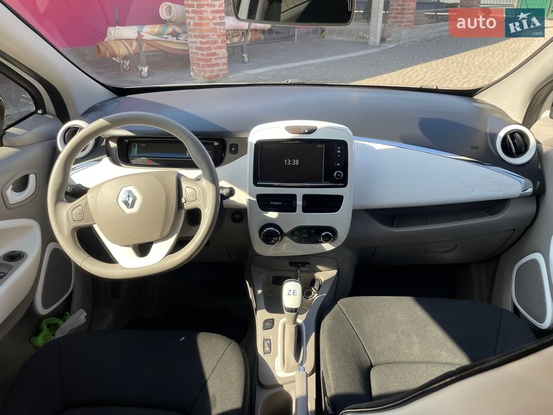 Хэтчбек Renault Zoe 2016 в Львове