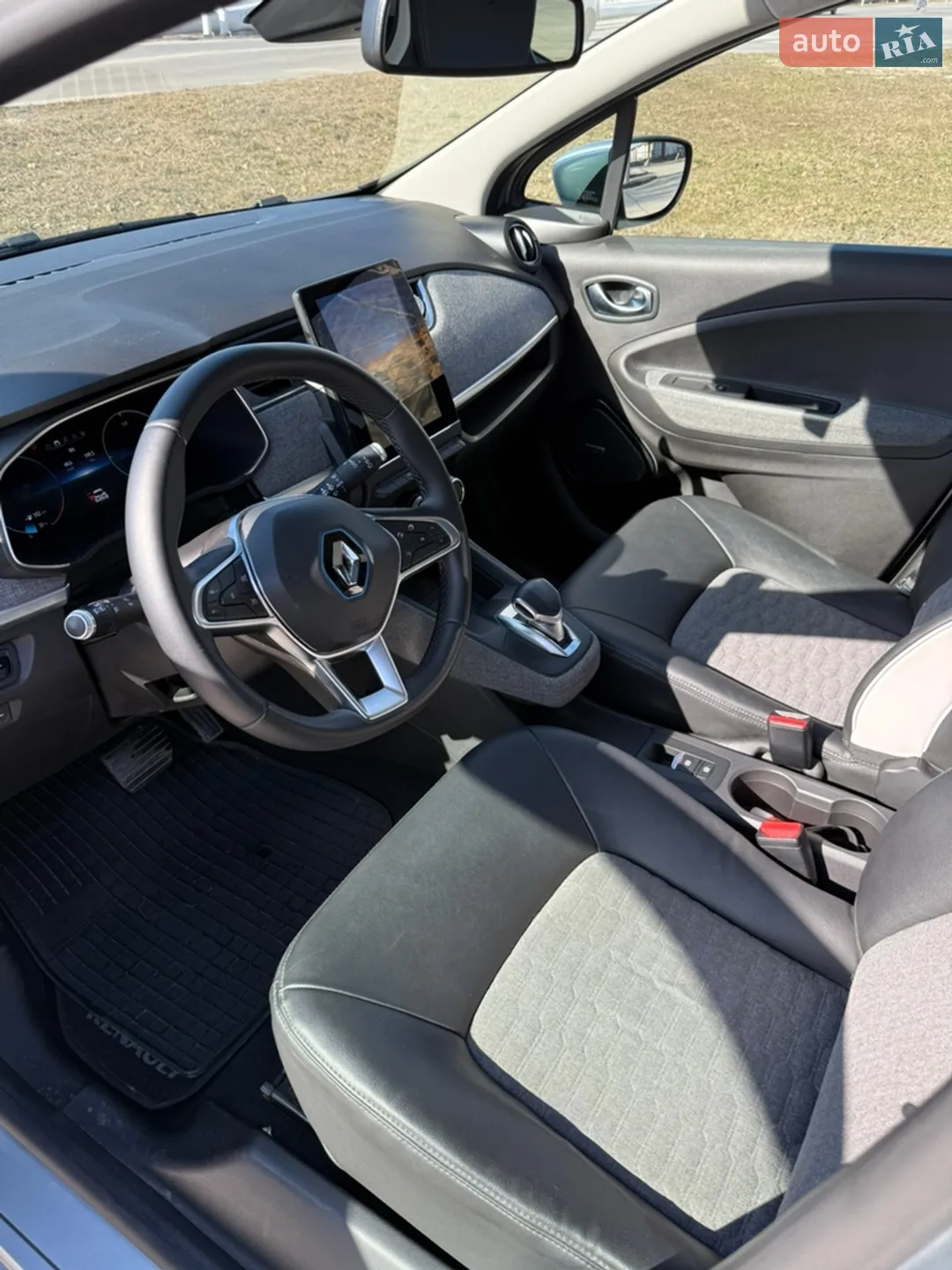 Renault Zoe 2019 VIN VF1AG000263197680 фото оголошення 15 з 16