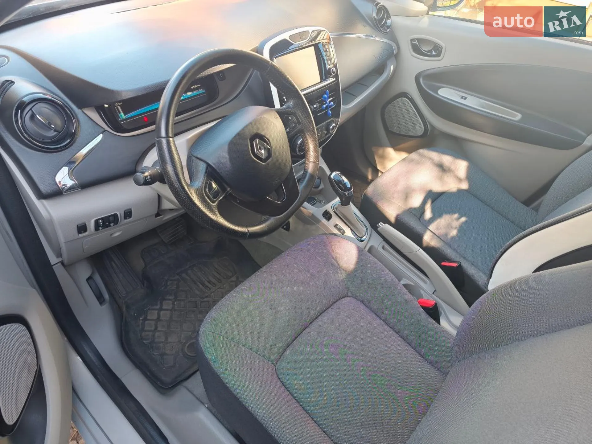 2015 Renault ZOE - мініатюра 22