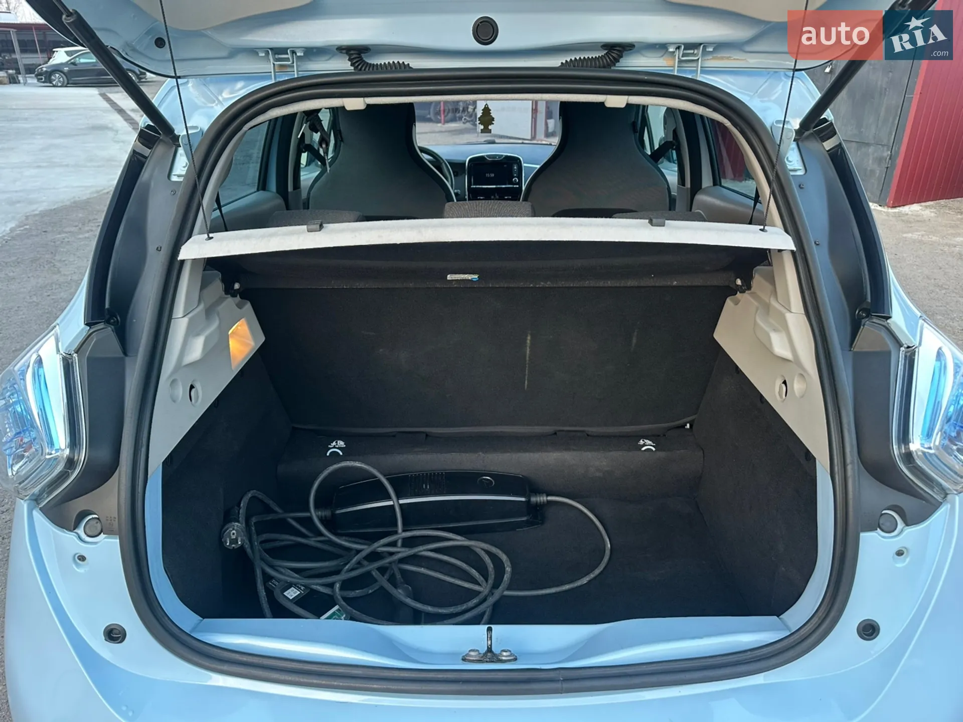 2015 Renault ZOE - мініатюра 12