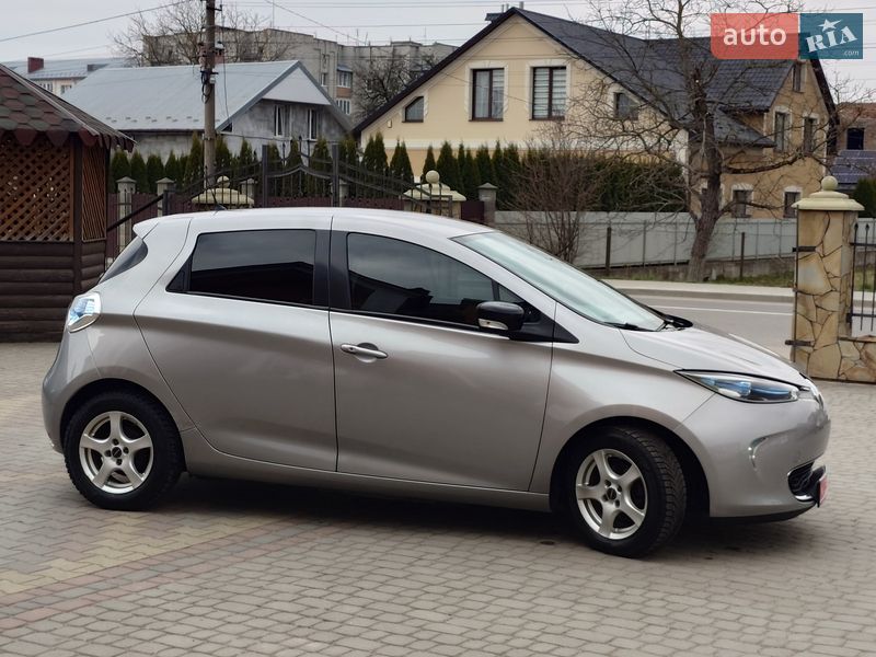 Хэтчбек Renault Zoe 2016 в Самборе