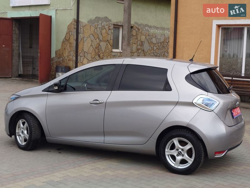 Хэтчбек Renault Zoe 2016 в Самборе