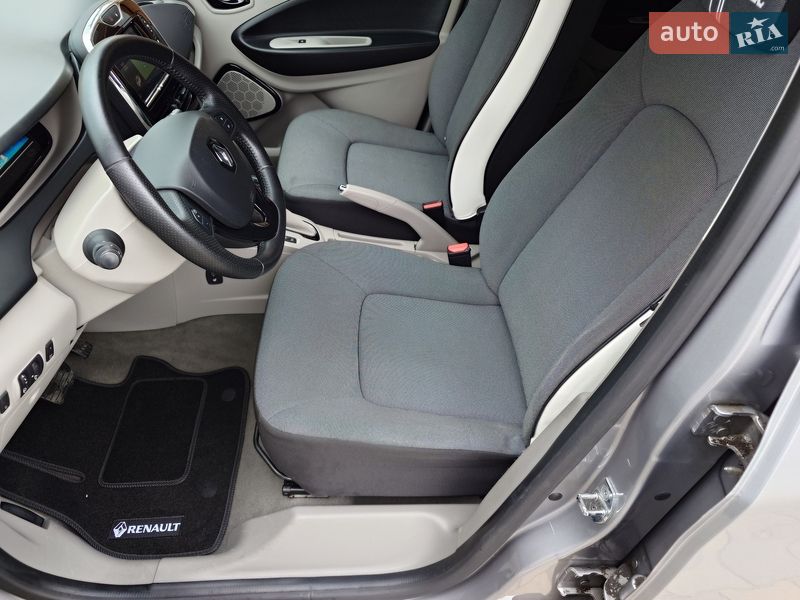 Хэтчбек Renault Zoe 2016 в Самборе