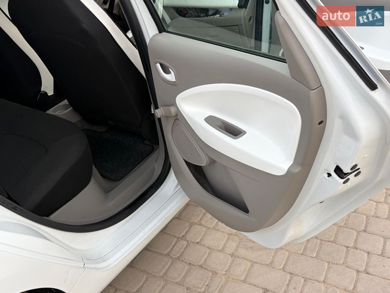 Хэтчбек Renault Zoe 2018 в Борщеве фото 13 Хэтчбек Renault Zoe 2018 в Борщеве