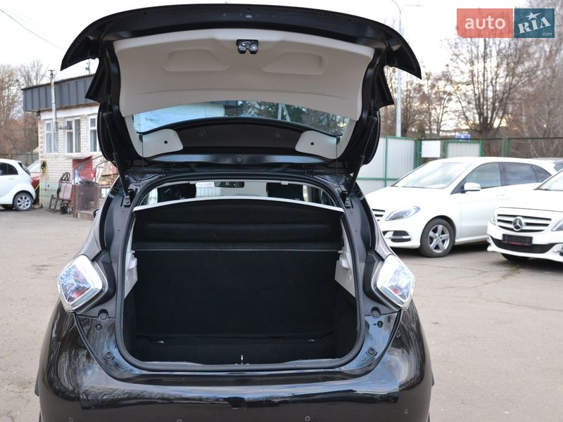 Хетчбек Renault Zoe 2015 в Луцьку