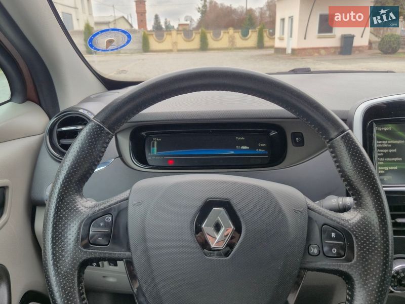 Хэтчбек Renault Zoe 2015 в Золочеве фото 10 Хэтчбек Renault Zoe 2015 в Золочеве