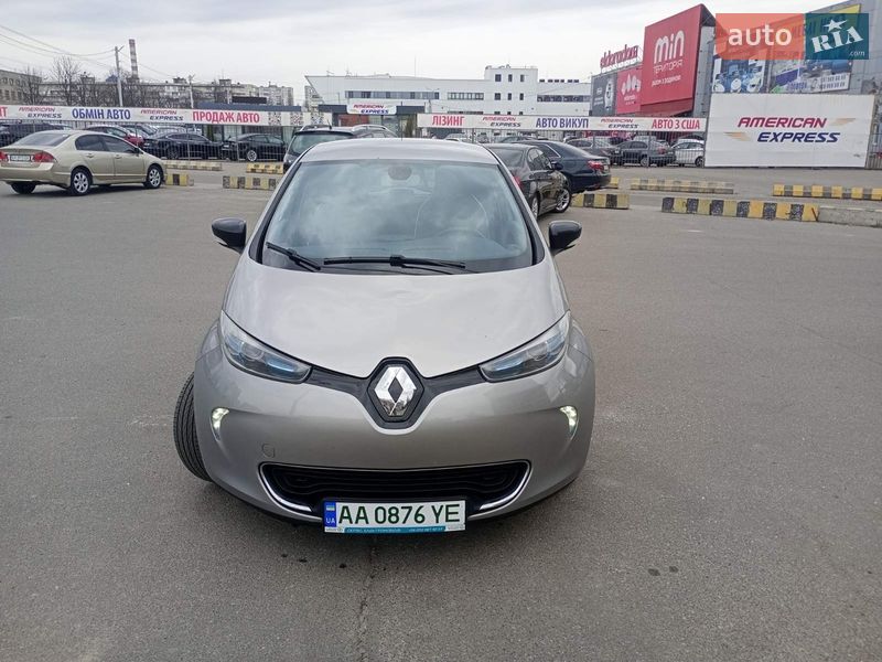 Хэтчбек Renault Zoe 2015 в Киеве фото 6 Хэтчбек Renault Zoe 2015 в Киеве