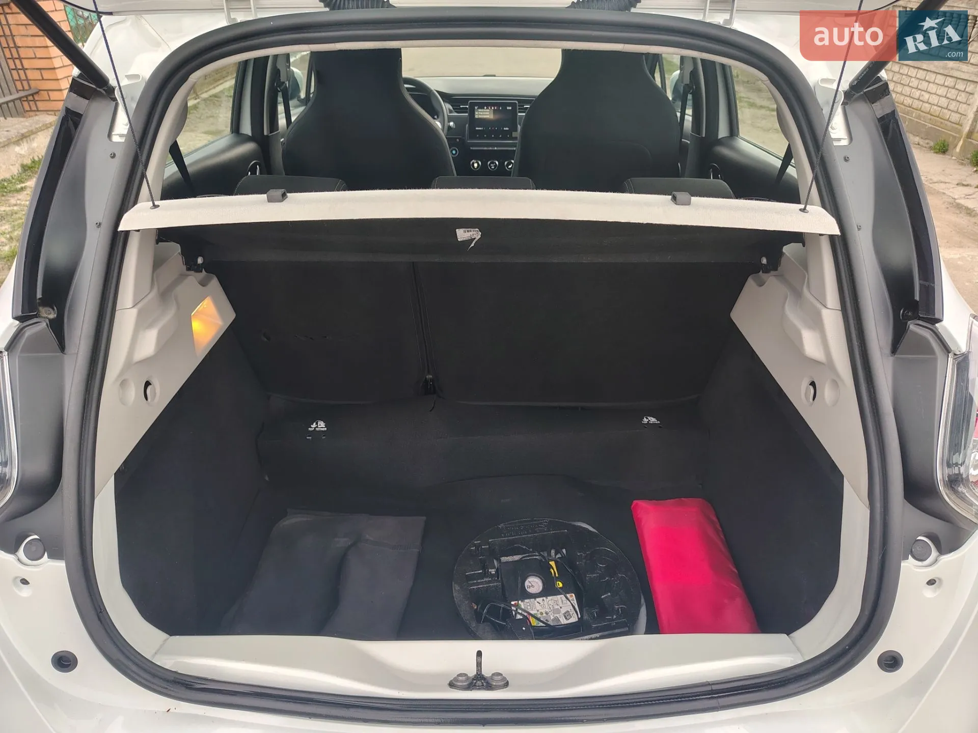 2020 Renault ZOE - мініатюра 15