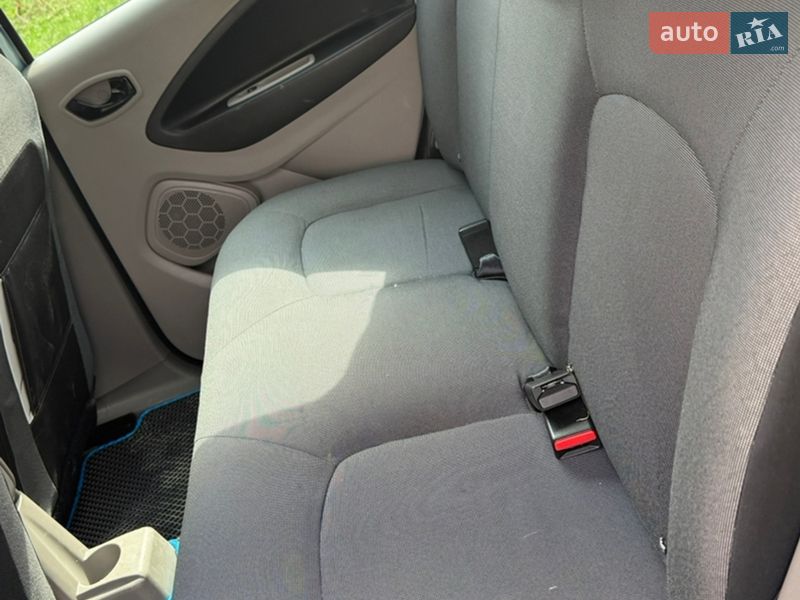Хетчбек Renault Zoe 2015 в Хмельницькому