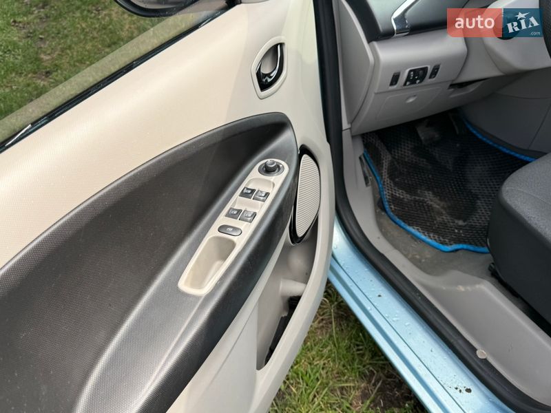 Хетчбек Renault Zoe 2015 в Хмельницькому