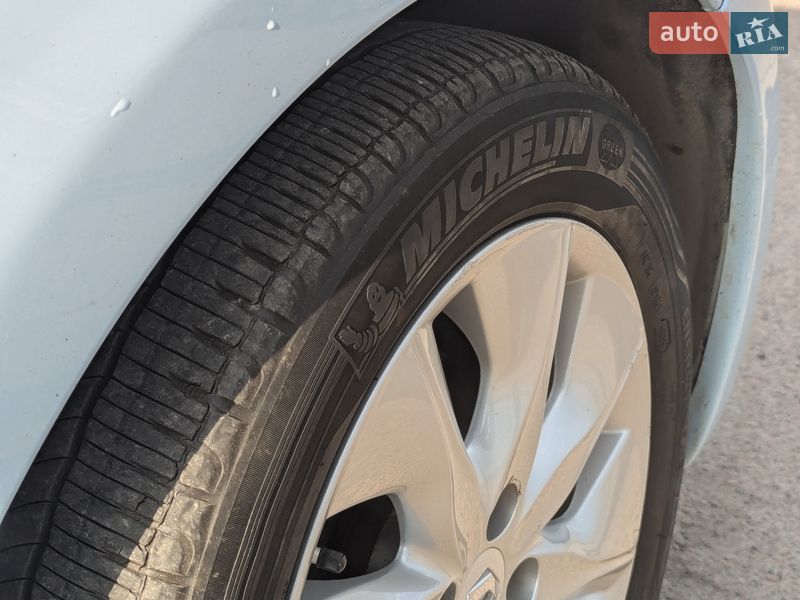 Хетчбек Renault Zoe 2015 в Радивиліві