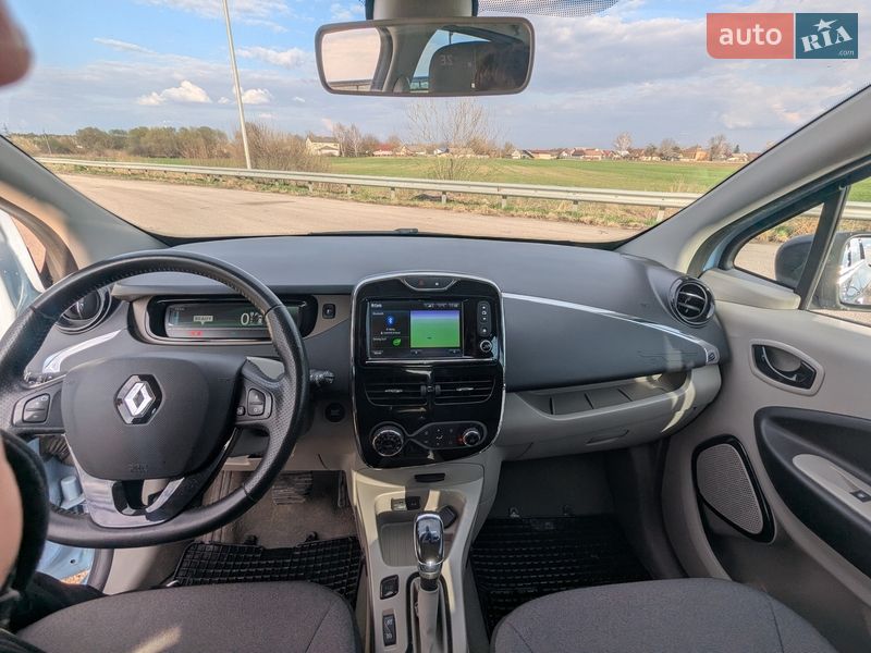 Хетчбек Renault Zoe 2015 в Радивиліві