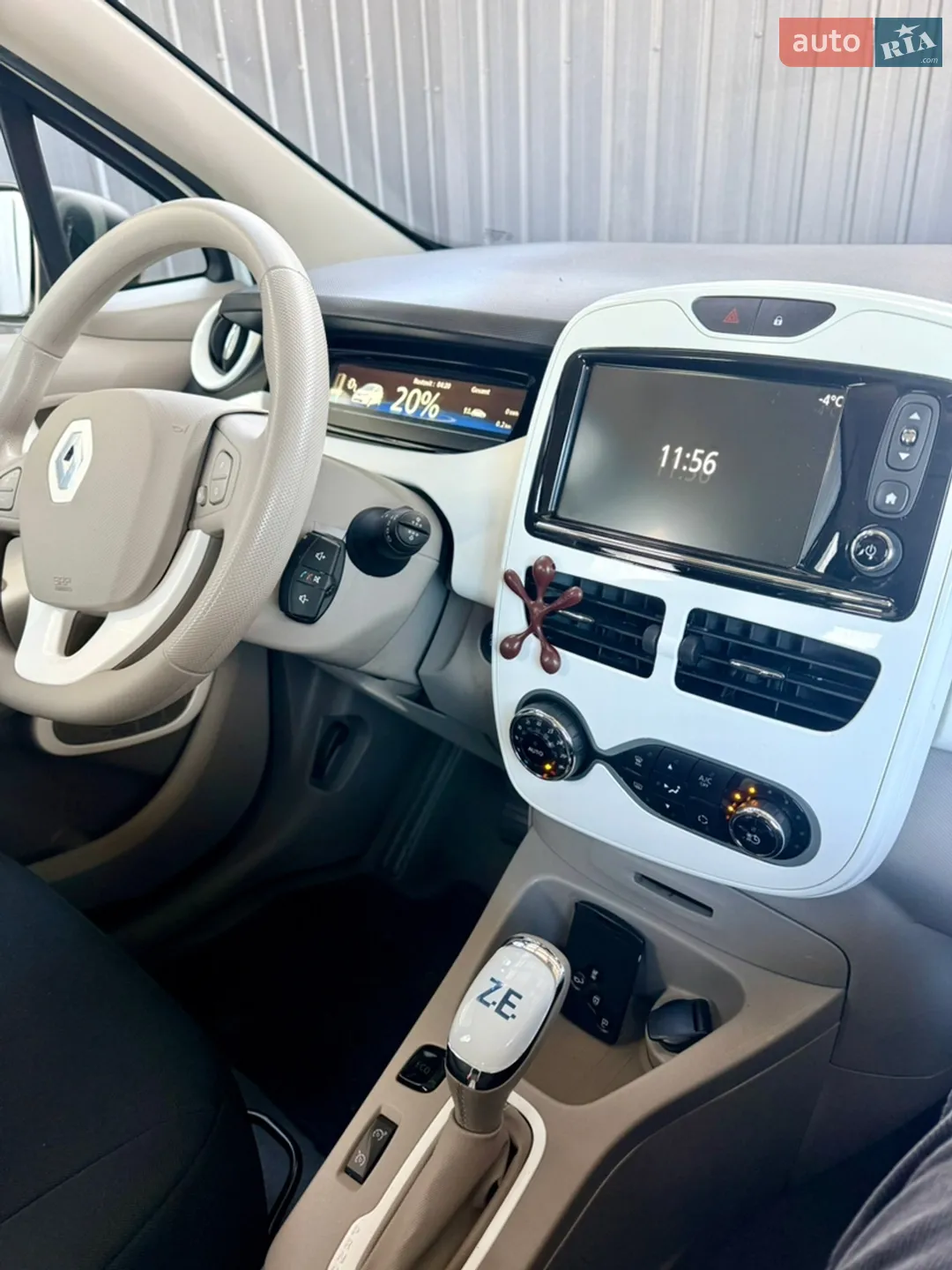 2019 Renault ZOE - мініатюра 12