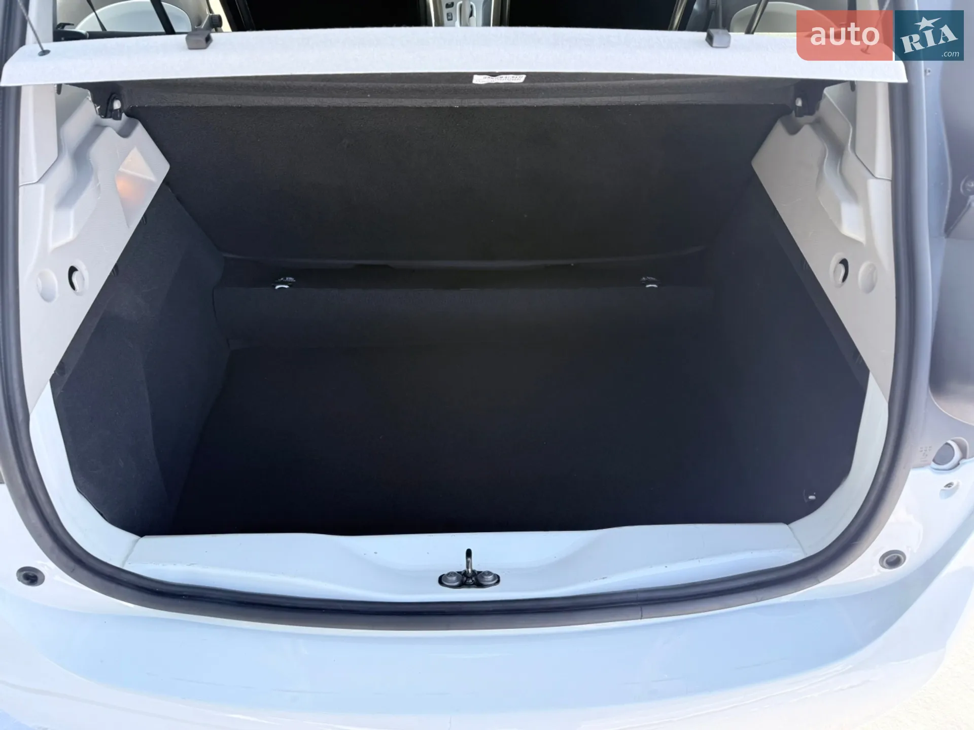 2019 Renault ZOE - мініатюра 17