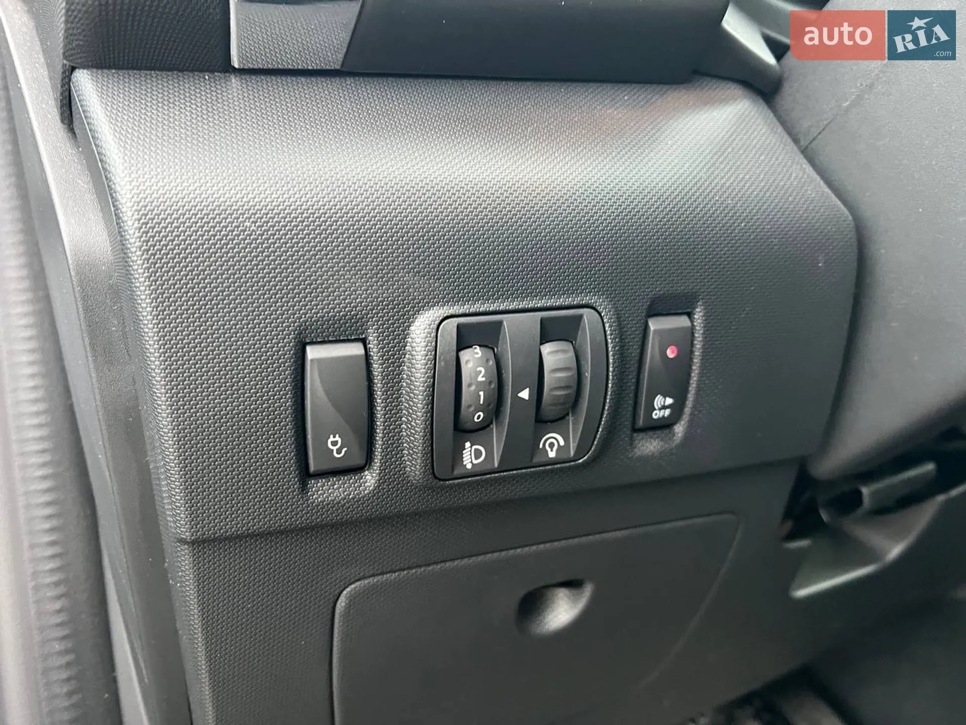 2017 Renault ZOE - мініатюра 20