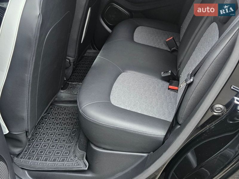 Хетчбек Renault Zoe 2020 в Тернополі