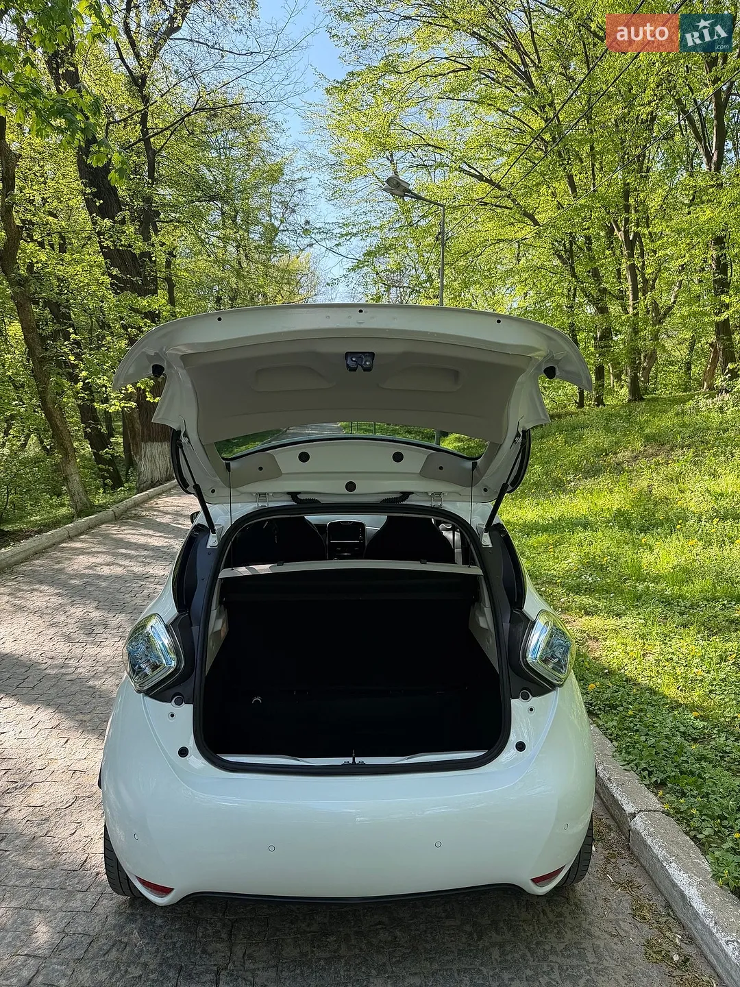 2017 Renault ZOE - мініатюра 8