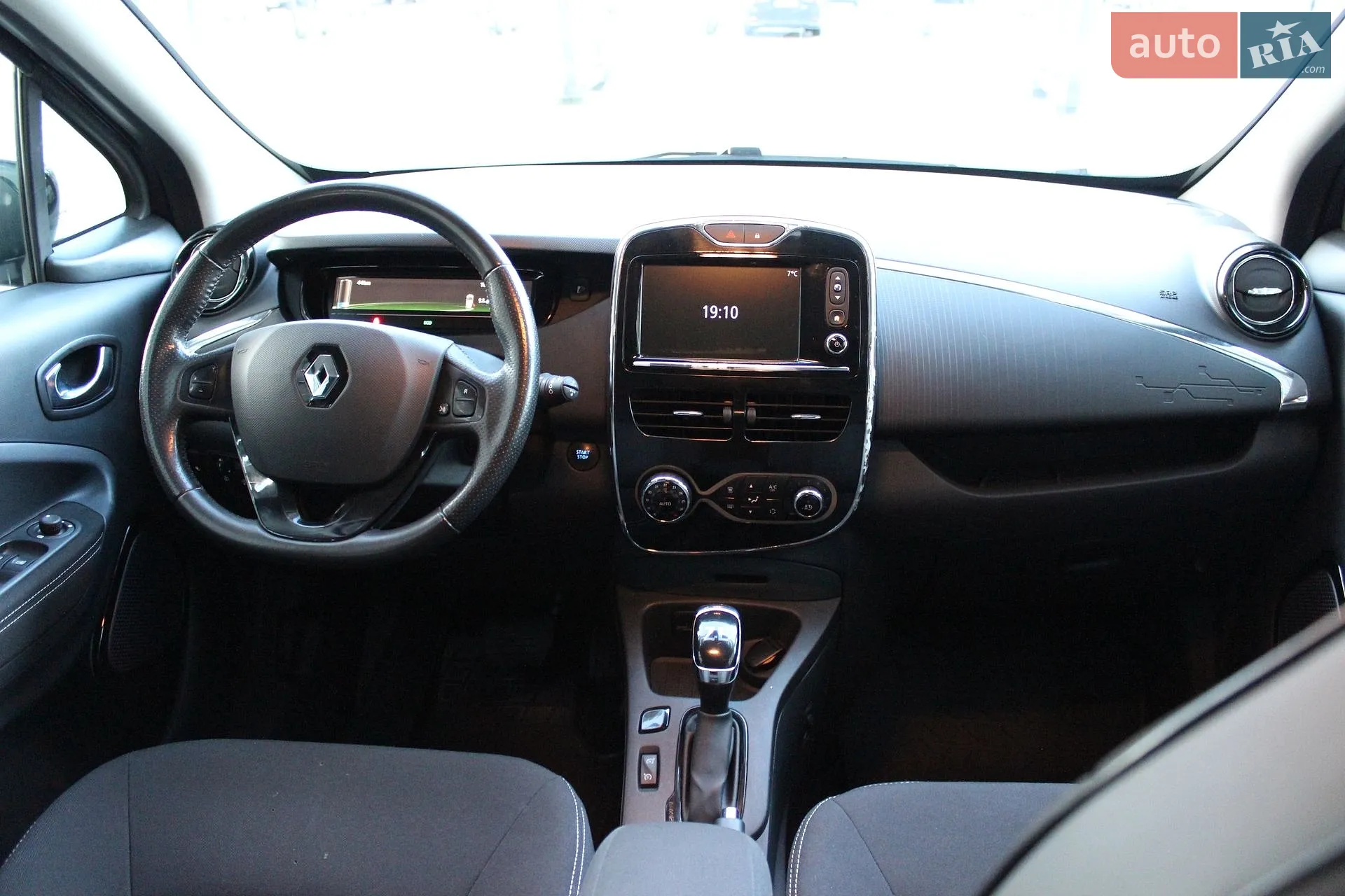 2018 Renault ZOE - мініатюра 21