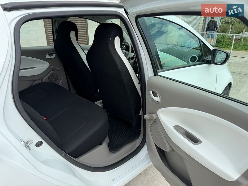 Хэтчбек Renault Zoe 2017 в Калуше