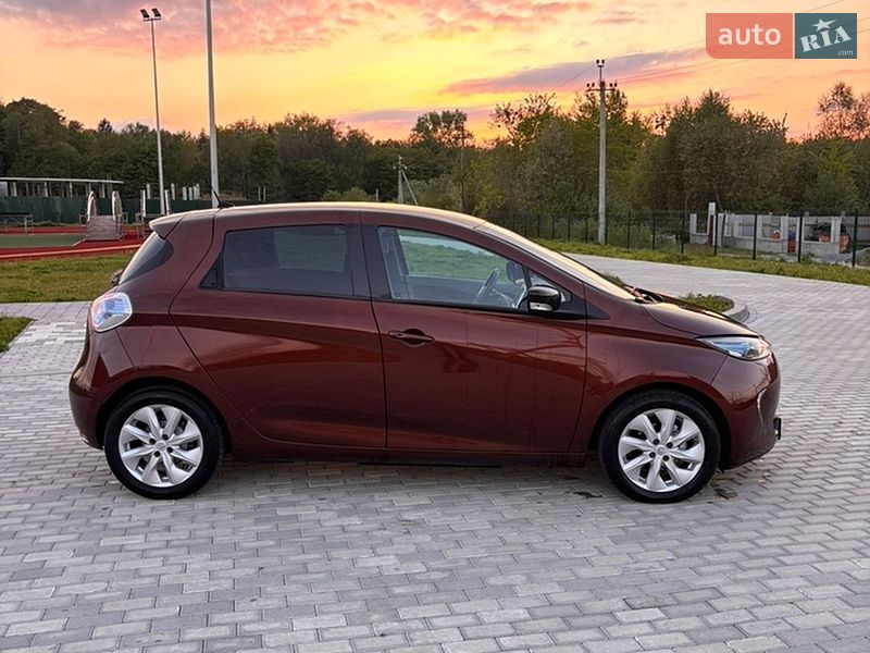 Хэтчбек Renault Zoe 2015 в Львове