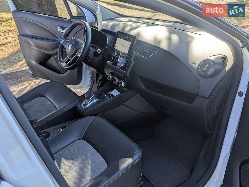 Хэтчбек Renault Zoe 2020 в Киеве