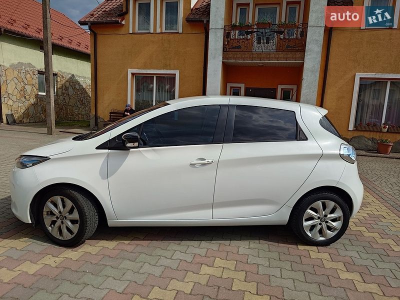 Хэтчбек Renault Zoe 2015 в Самборе