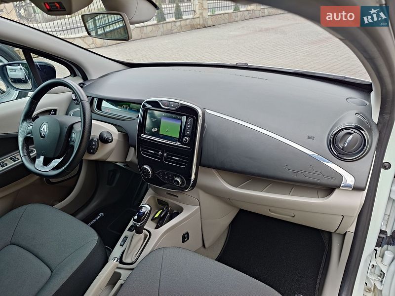 Хэтчбек Renault Zoe 2015 в Самборе