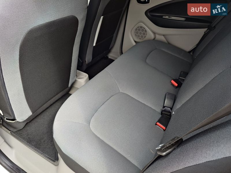 Хэтчбек Renault Zoe 2015 в Самборе