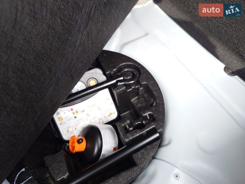 Хэтчбек Renault Zoe 2015 в Самборе