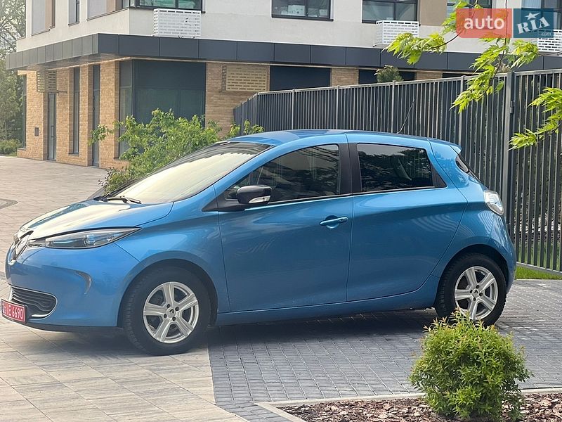 Хэтчбек Renault Zoe 2017 в Кропивницком
