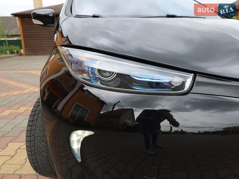 Хэтчбек Renault Zoe 2015 в Самборе