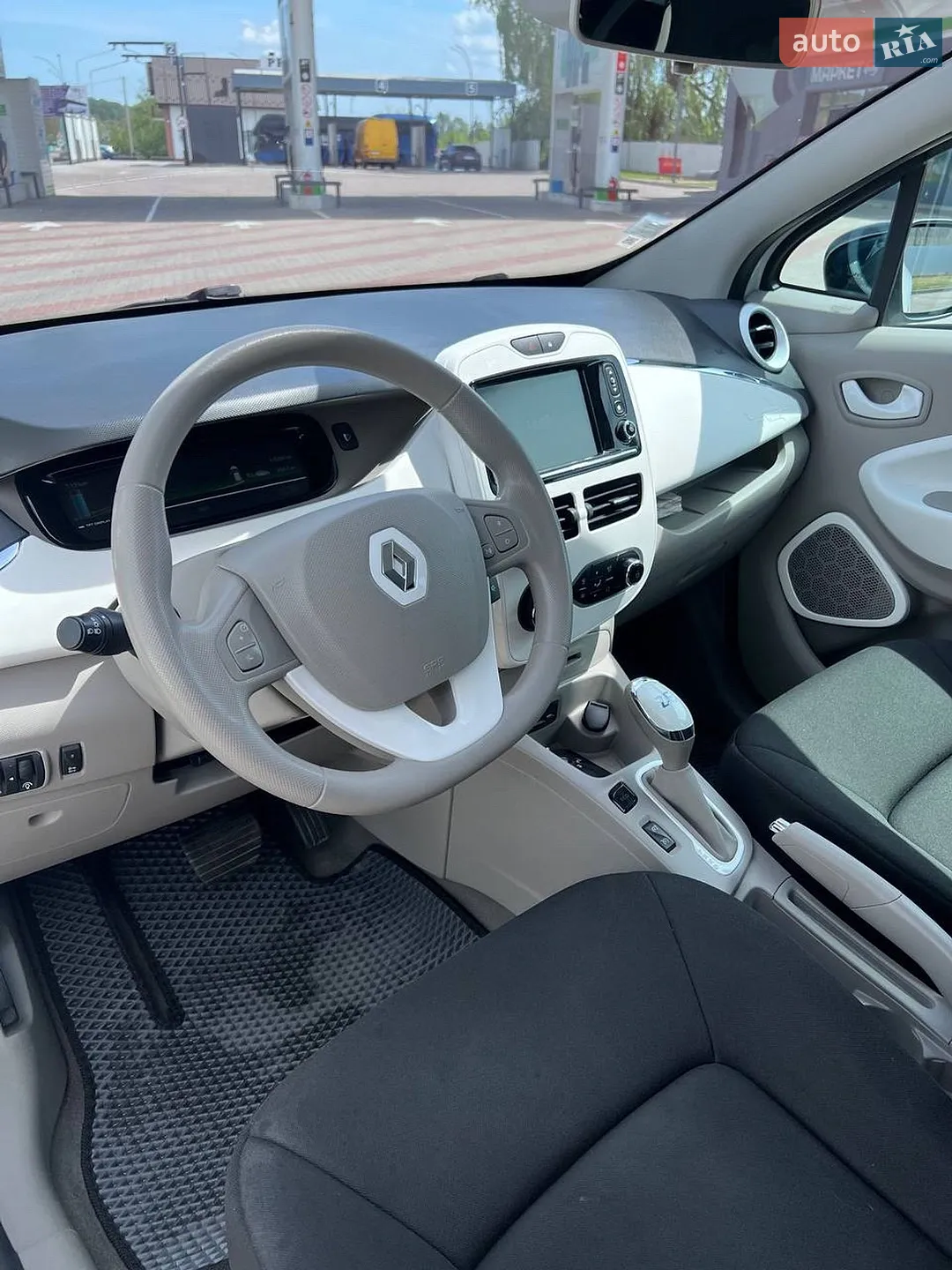 2015 Renault ZOE - мініатюра 7