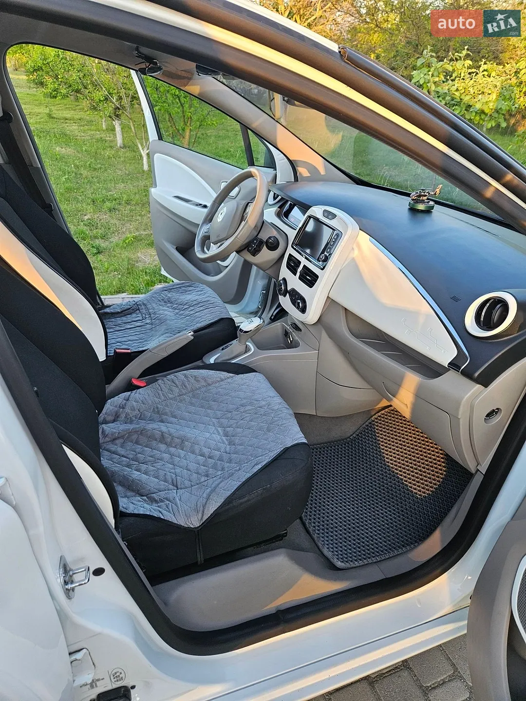 2016 Renault ZOE - мініатюра 9