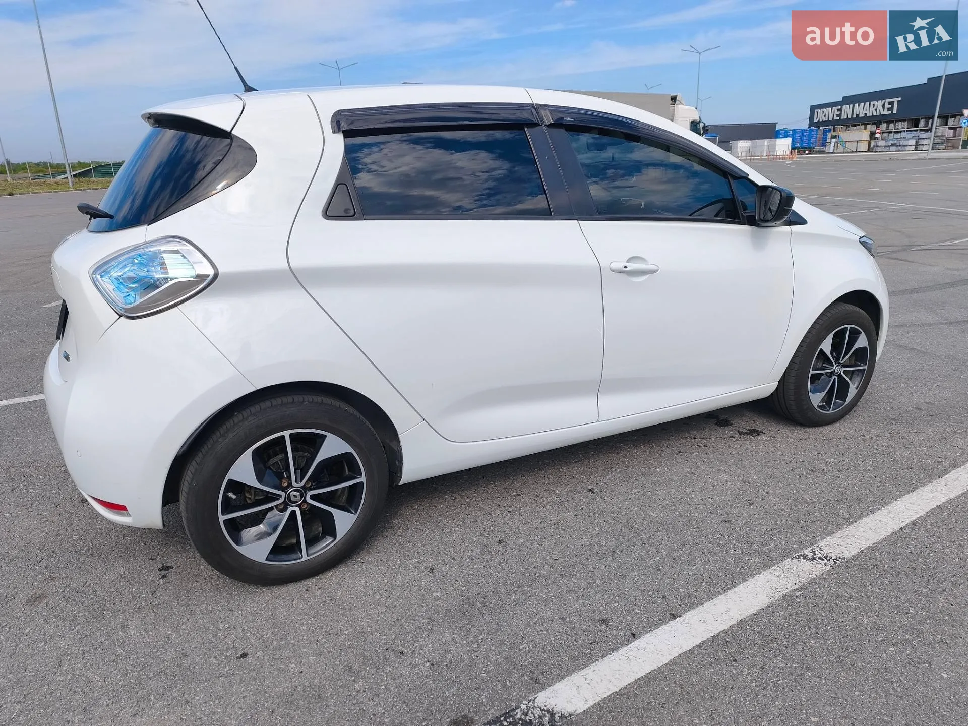 2017 Renault ZOE - мініатюра 10