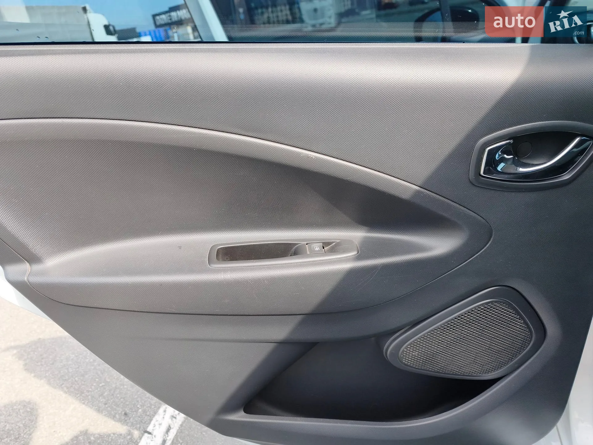 2017 Renault ZOE - мініатюра 26