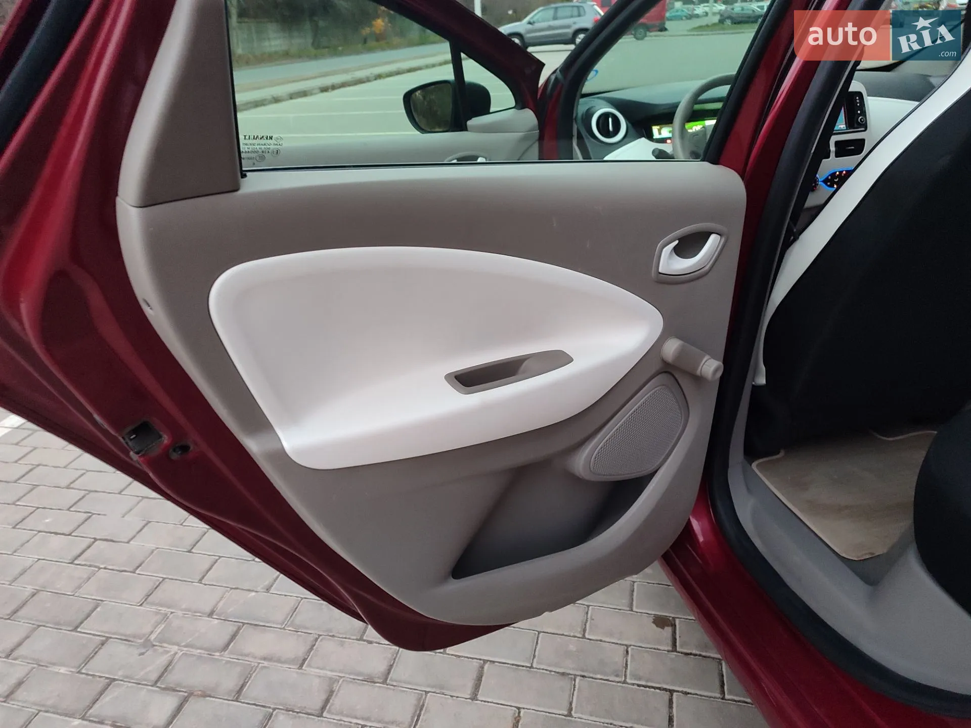 2017 Renault ZOE - мініатюра 16