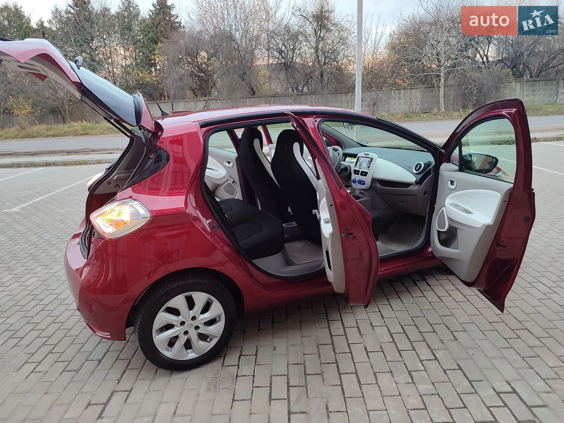 2017 Renault ZOE - мініатюра 41