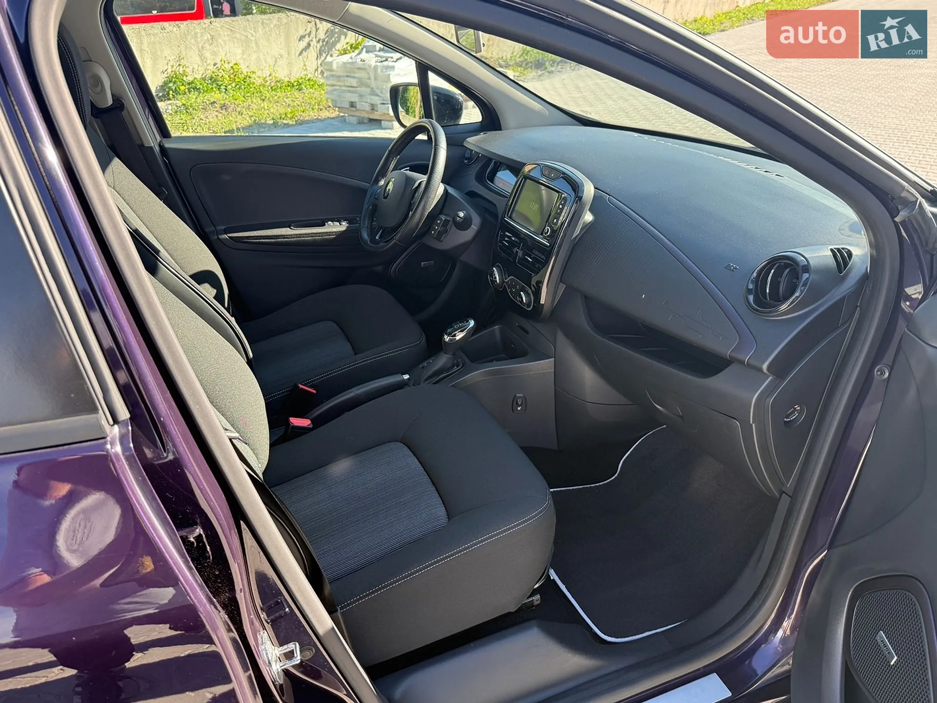2018 Renault ZOE - мініатюра 15