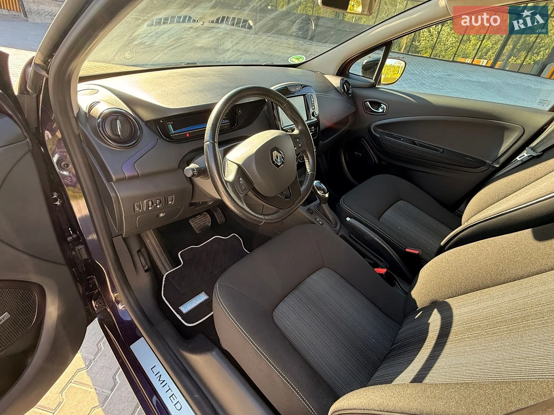2018 Renault ZOE - мініатюра 22