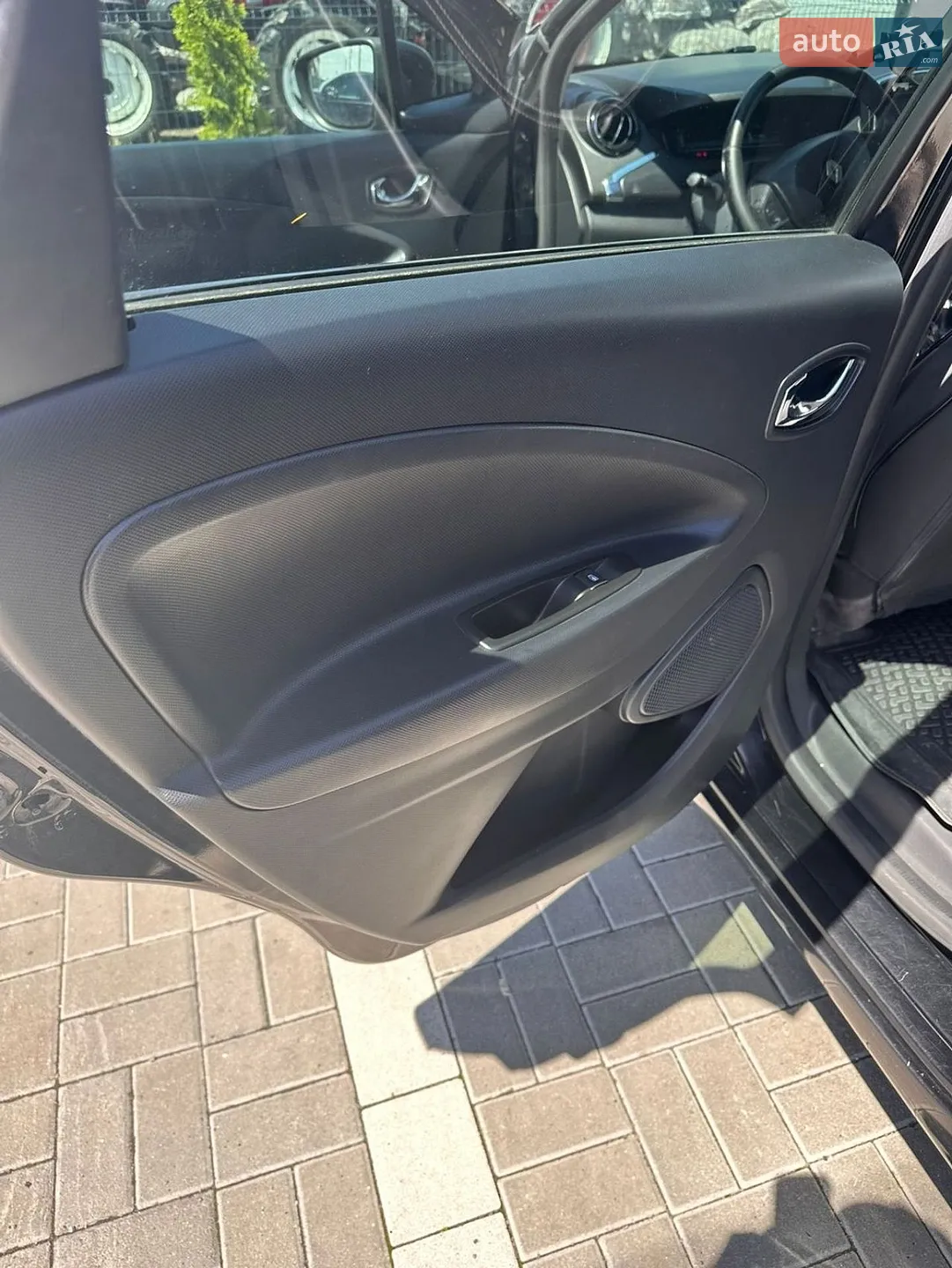 2017 Renault ZOE - мініатюра 12
