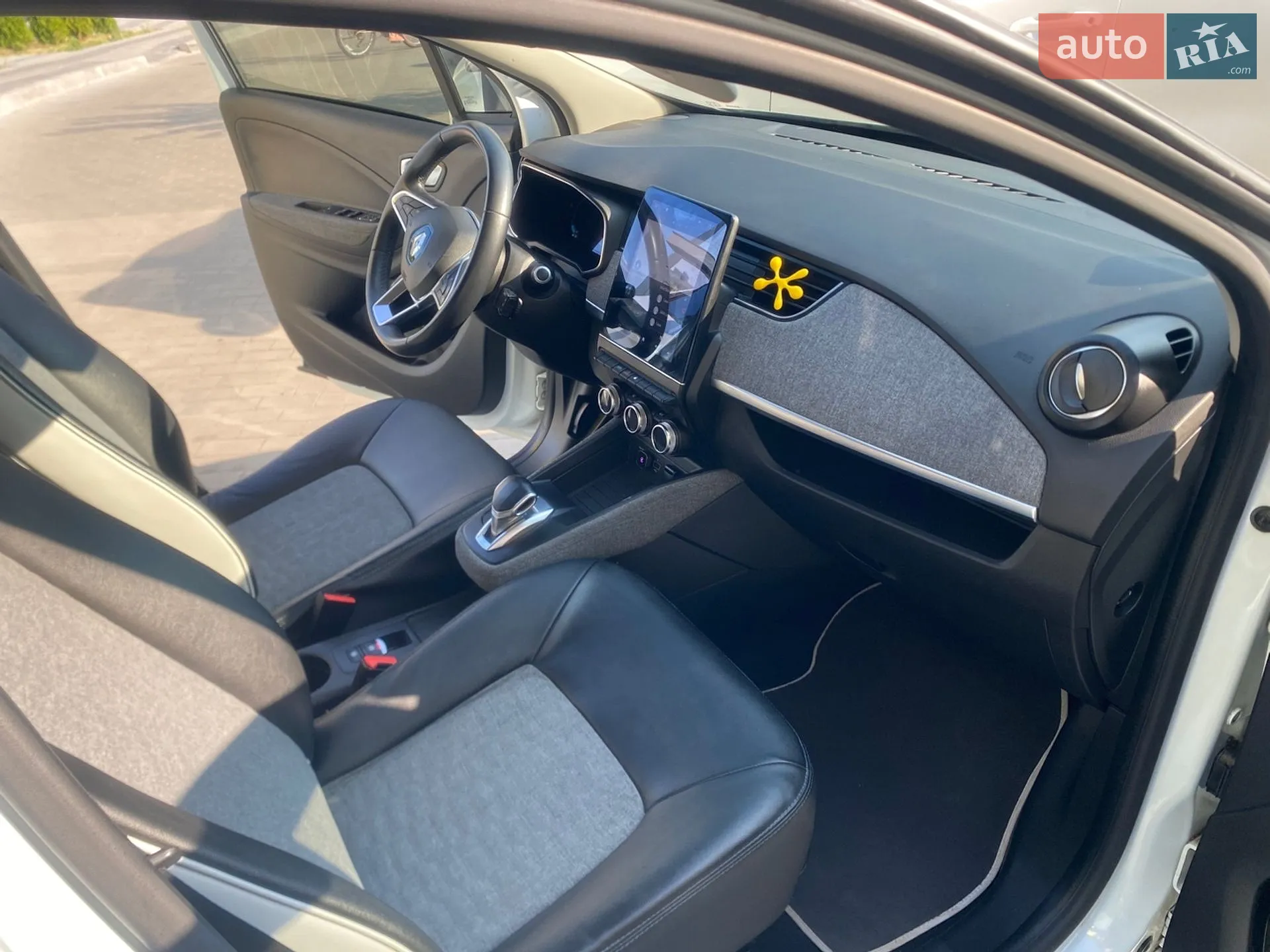 2019 Renault ZOE - мініатюра 21