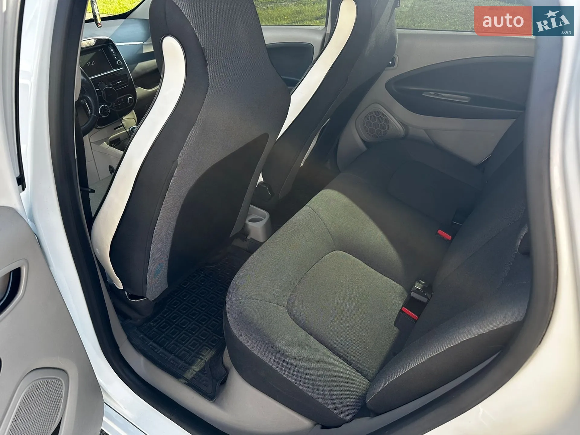 2016 Renault ZOE - мініатюра 9