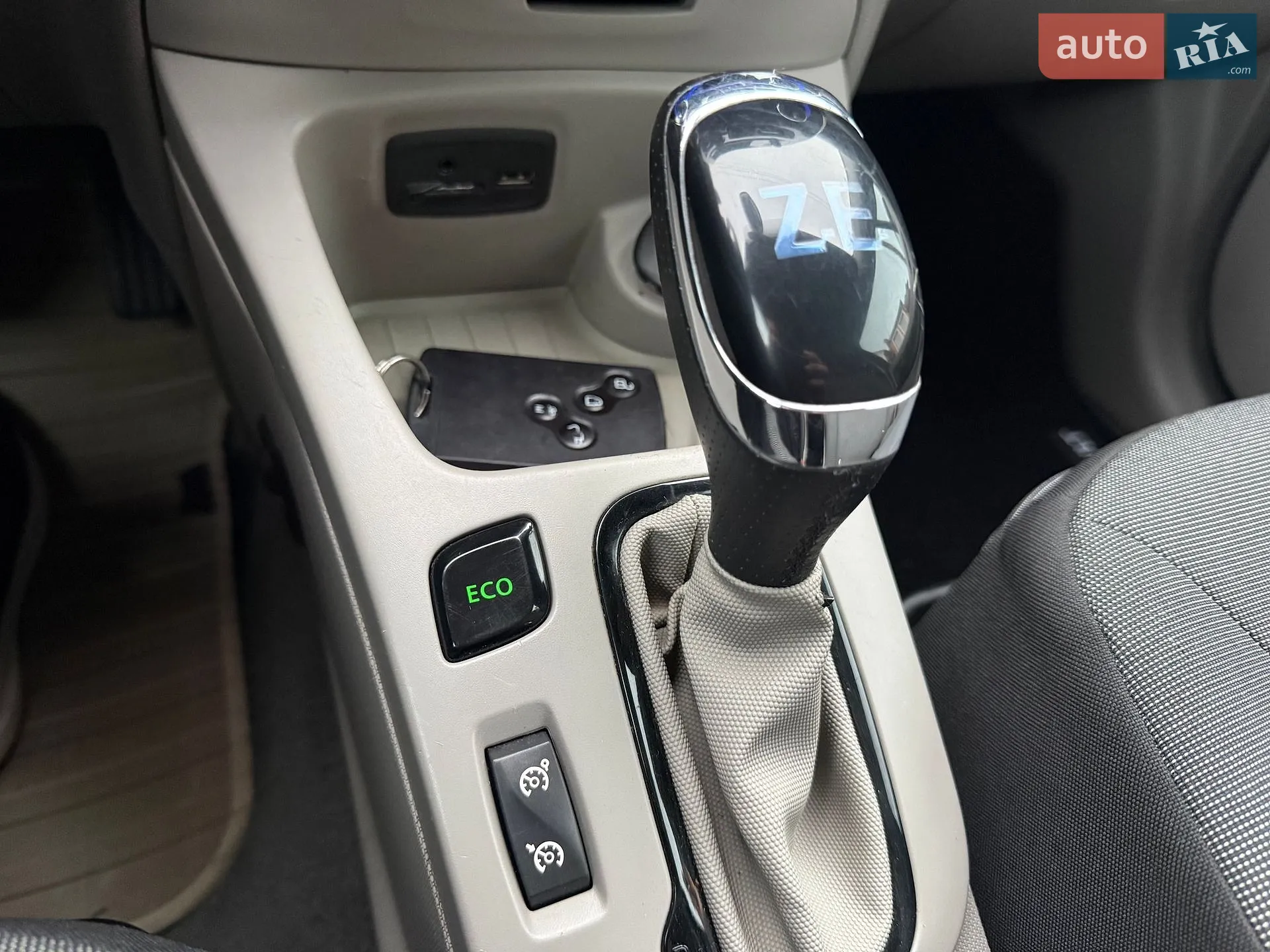 2015 Renault ZOE - мініатюра 25